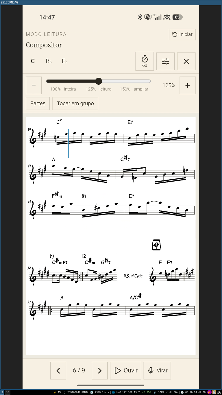 Tela do modo leitura do aplicativo Crônicas Musicais com a partitura ampliada